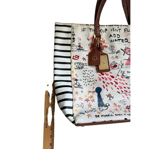 Tory Burch Limited Edition De La Vega Tote Bag Rare Graphic Art Quote Leather - Picture 12 of 12